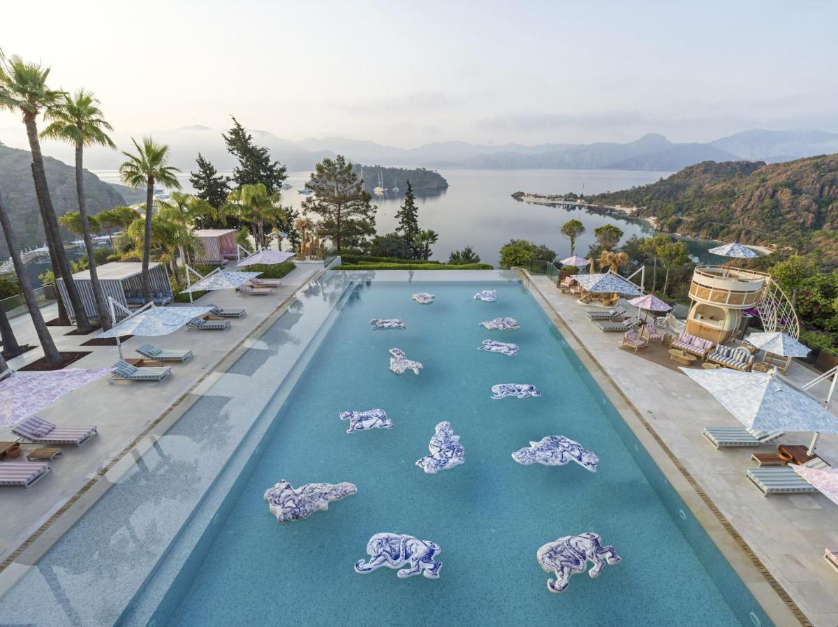 D Maris Bay
