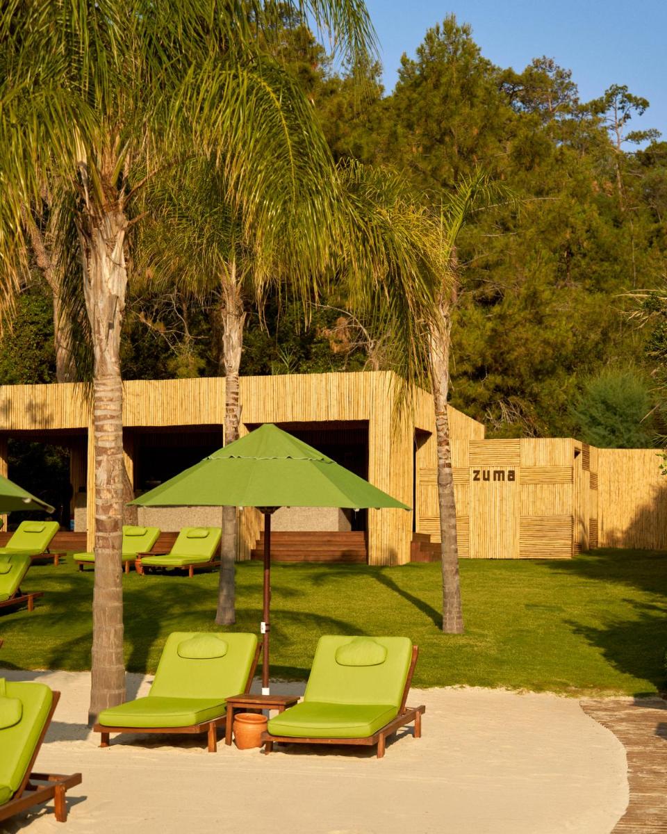 D Maris Bay