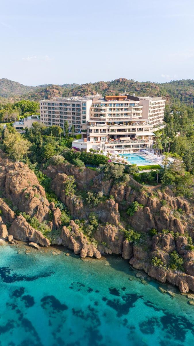 D Maris Bay