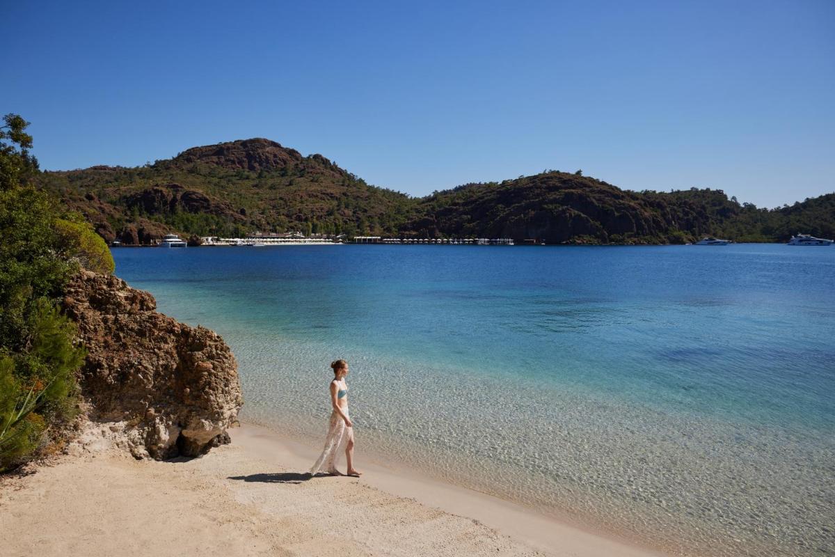 D Maris Bay