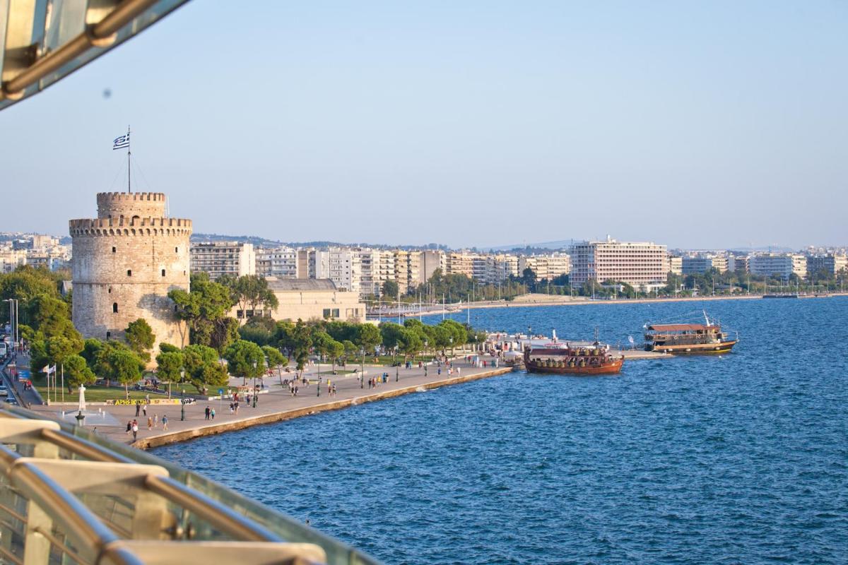 Daios Luxury Living