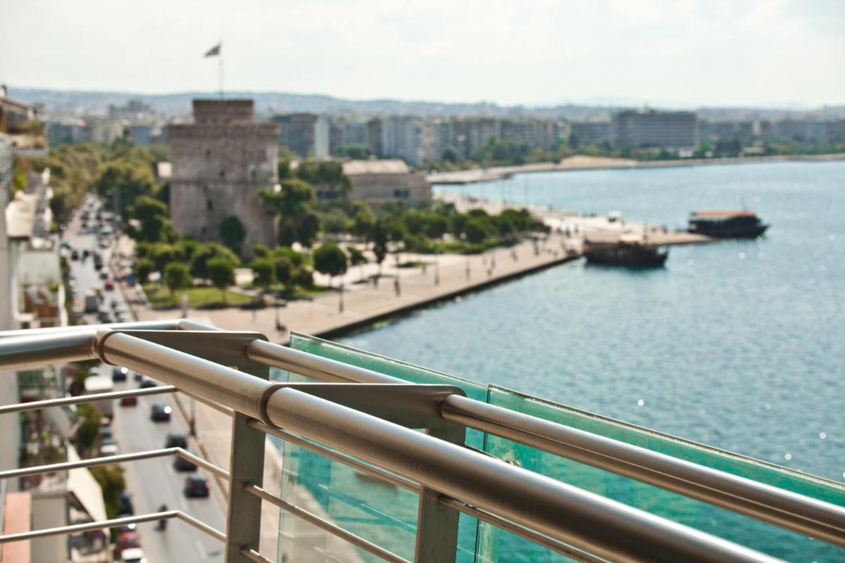 Daios Luxury Living