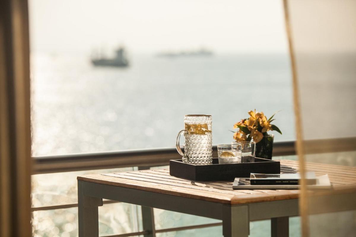 Daios Luxury Living