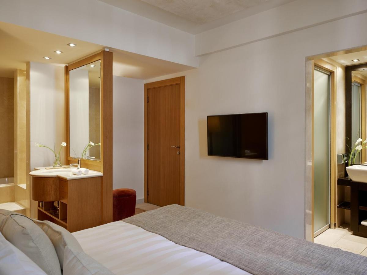 Daios Luxury Living