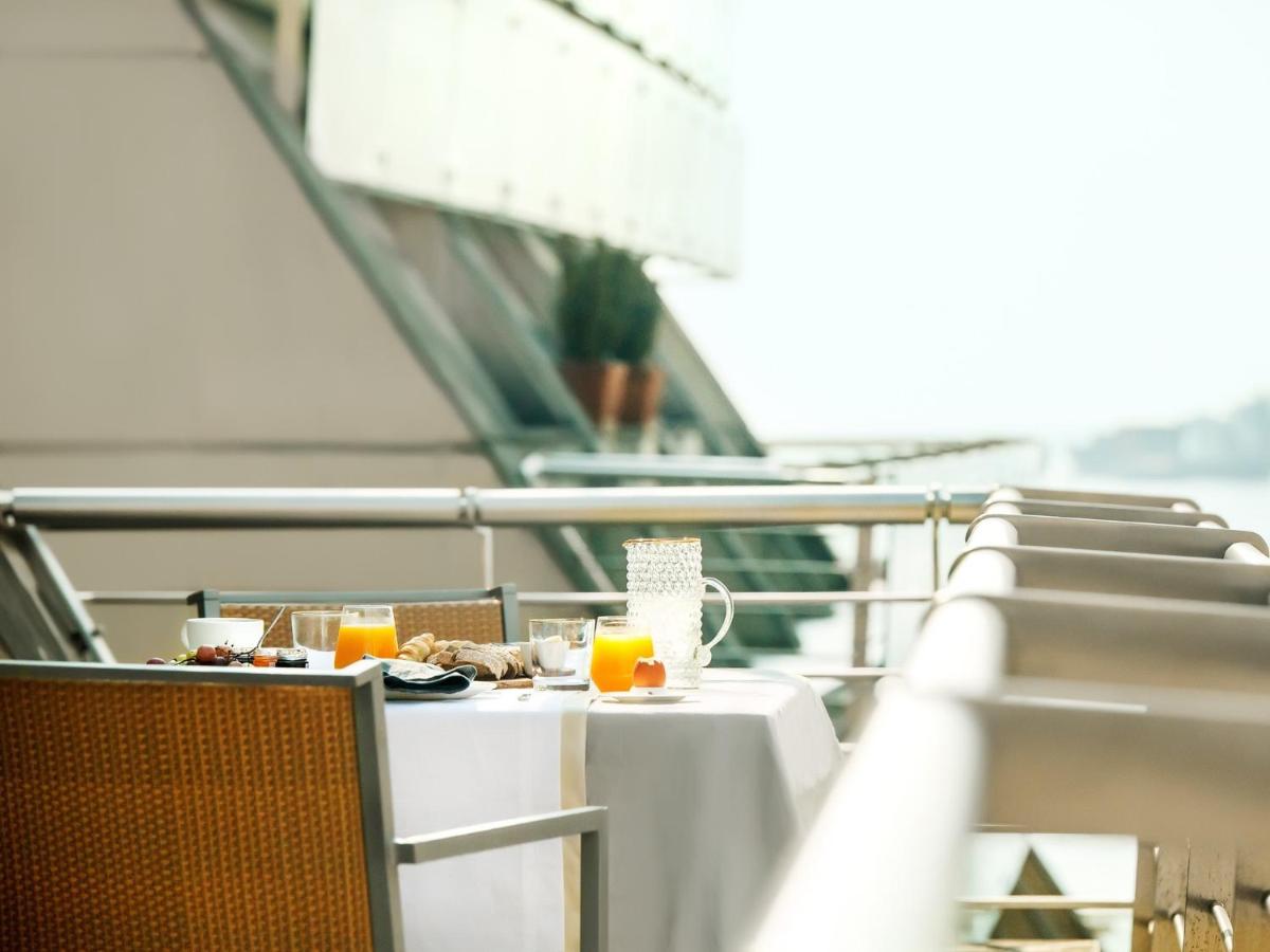 Daios Luxury Living