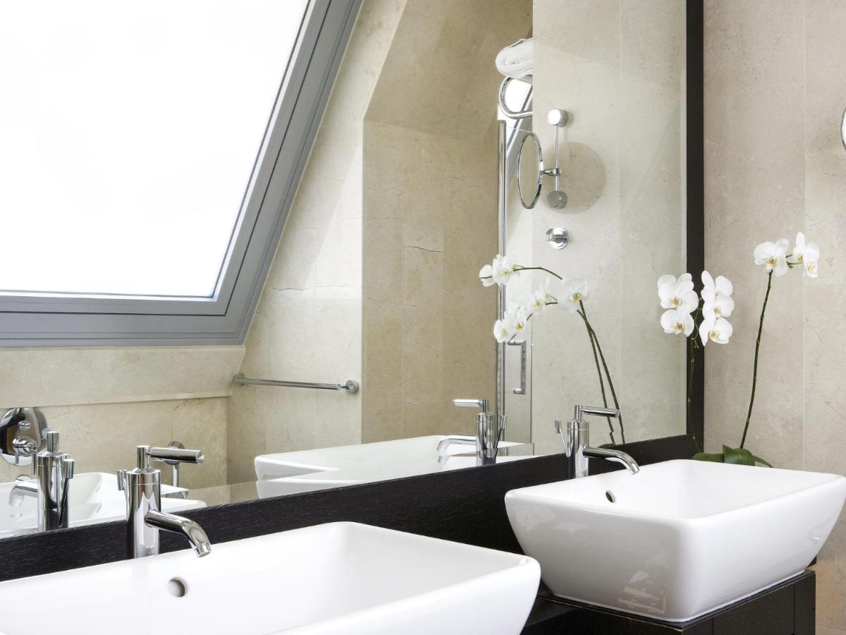 Daios Luxury Living