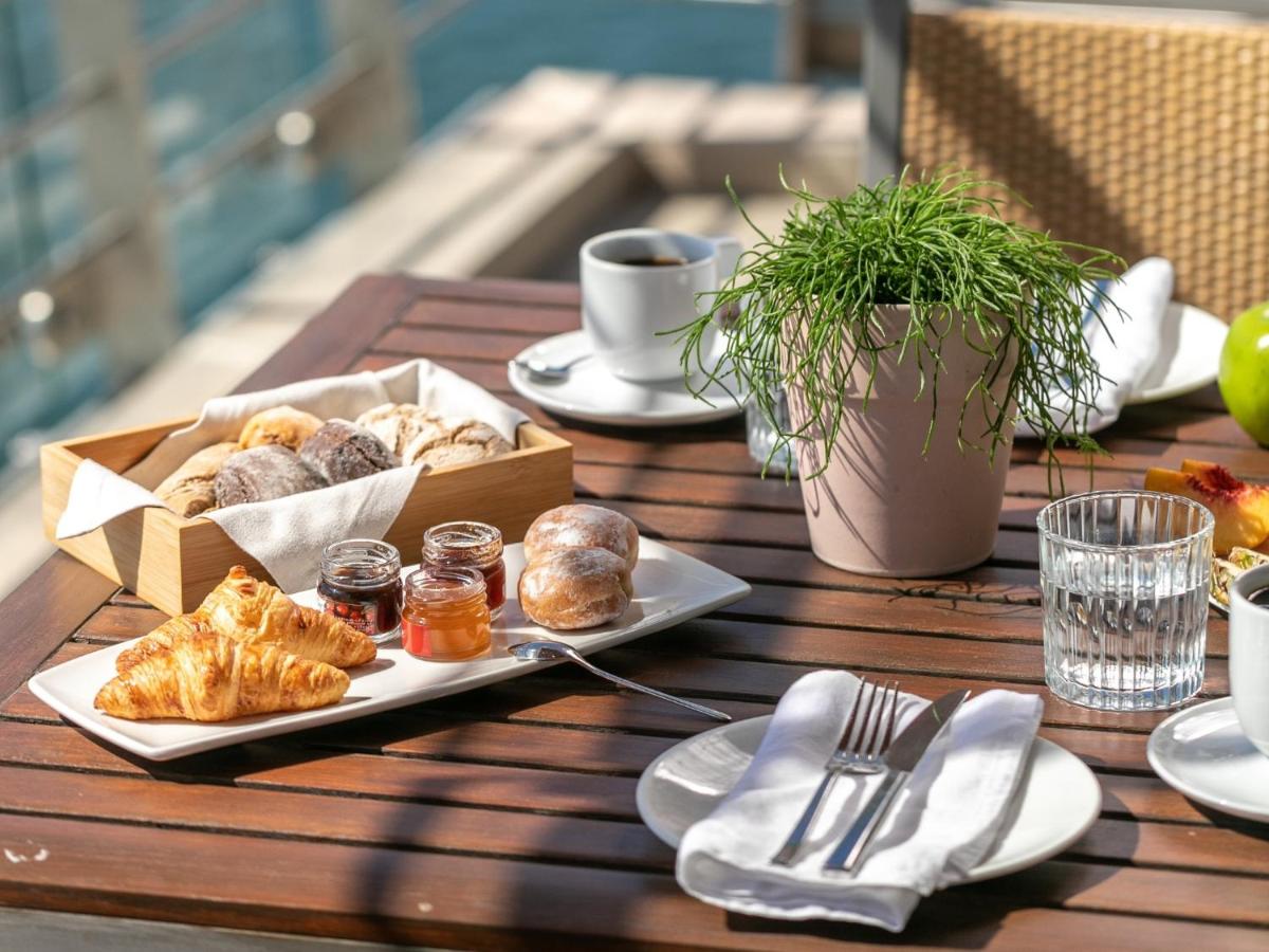 Daios Luxury Living