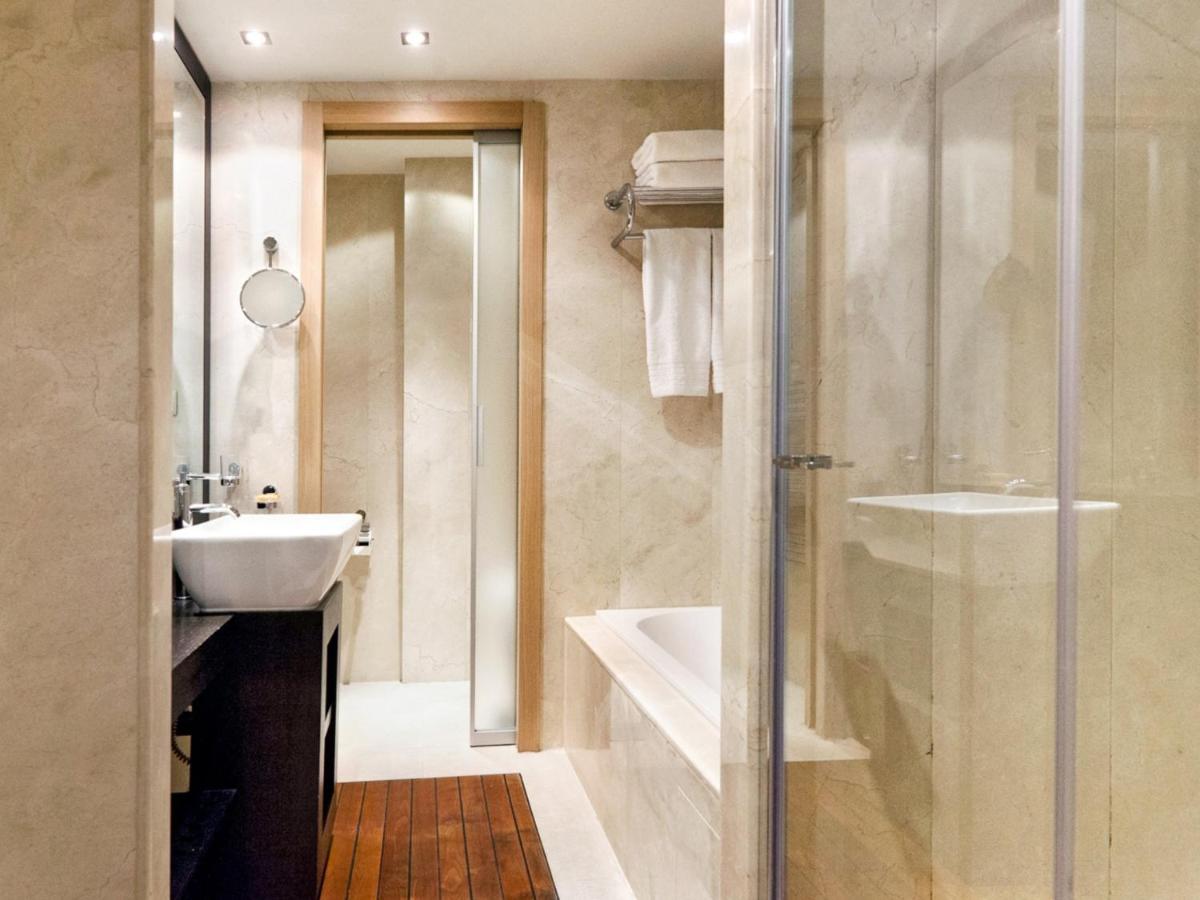 Daios Luxury Living