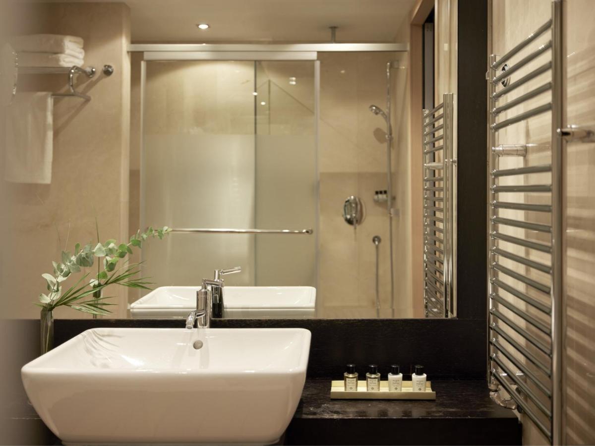 Daios Luxury Living