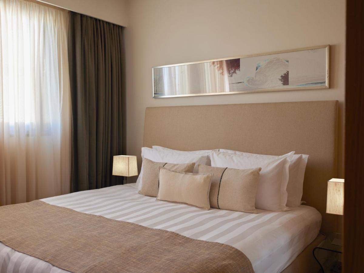 Daios Luxury Living