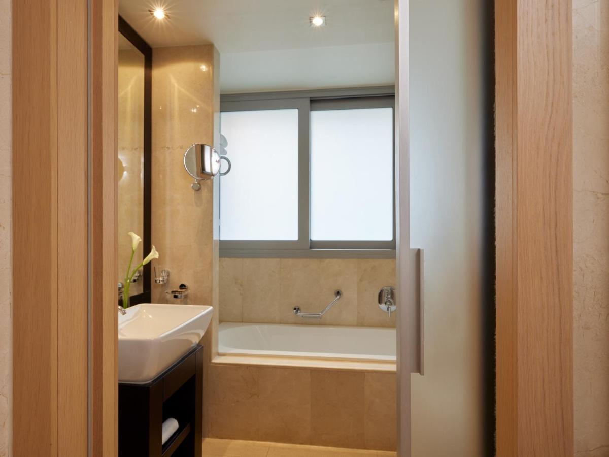 Daios Luxury Living