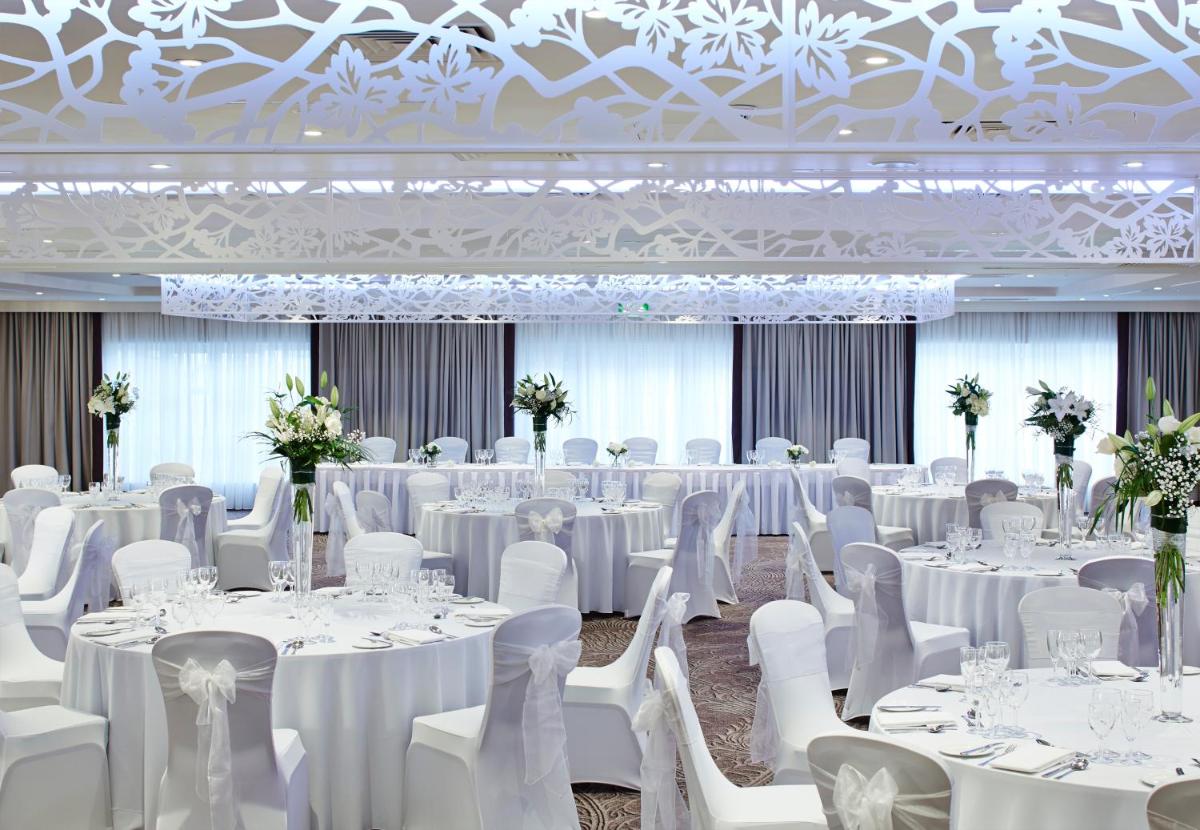Dalmahoy Hotel & Country Club