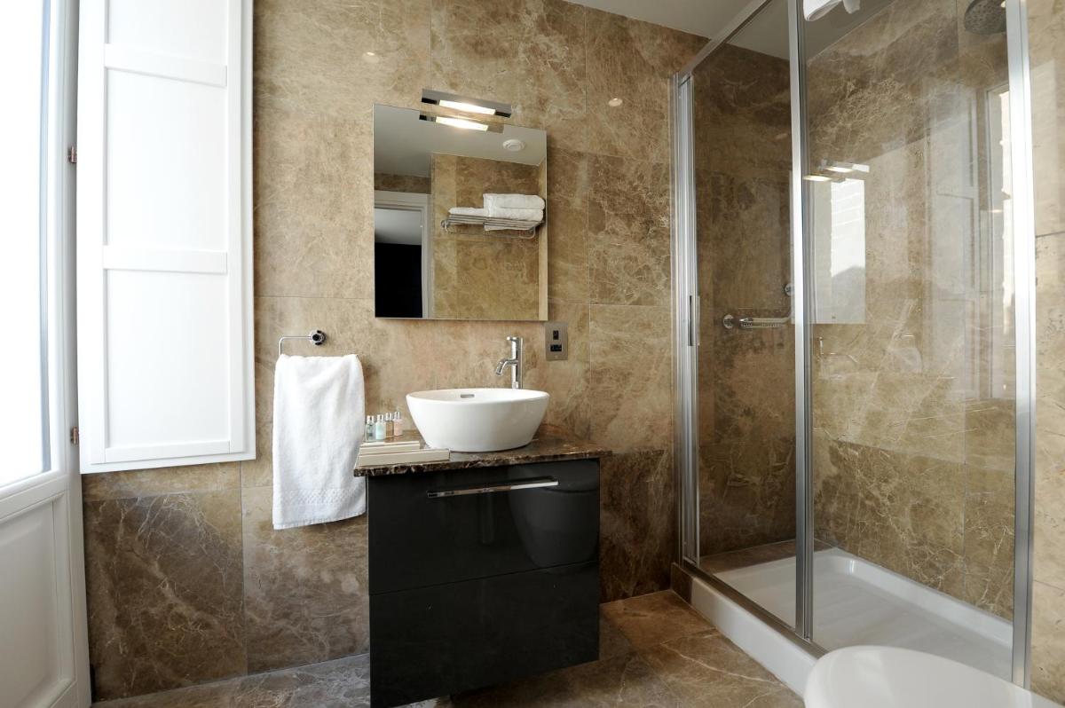 The Manoel Hotel