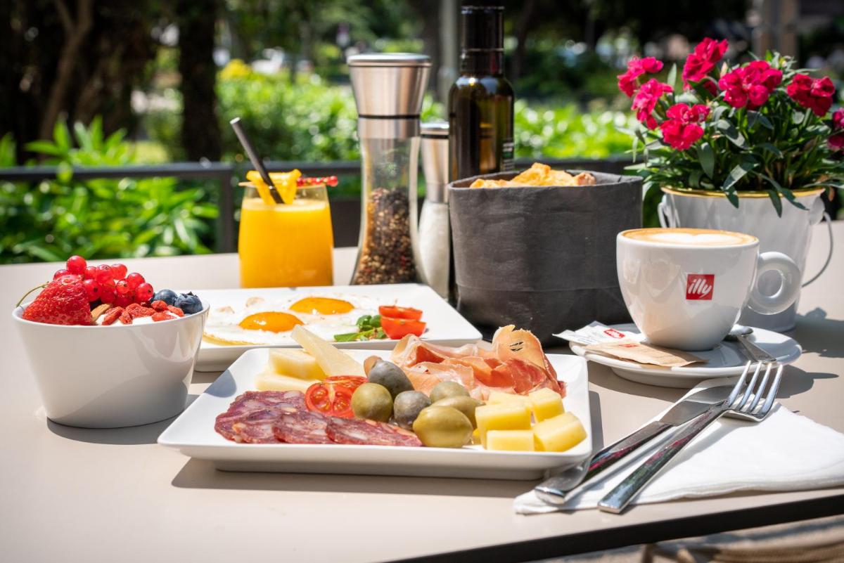 DeGrassi Boutique Garni Hotel Izola