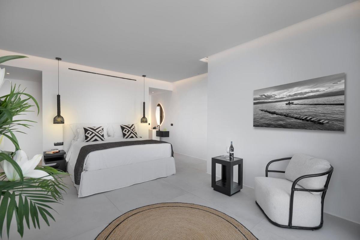Deliades Hotel