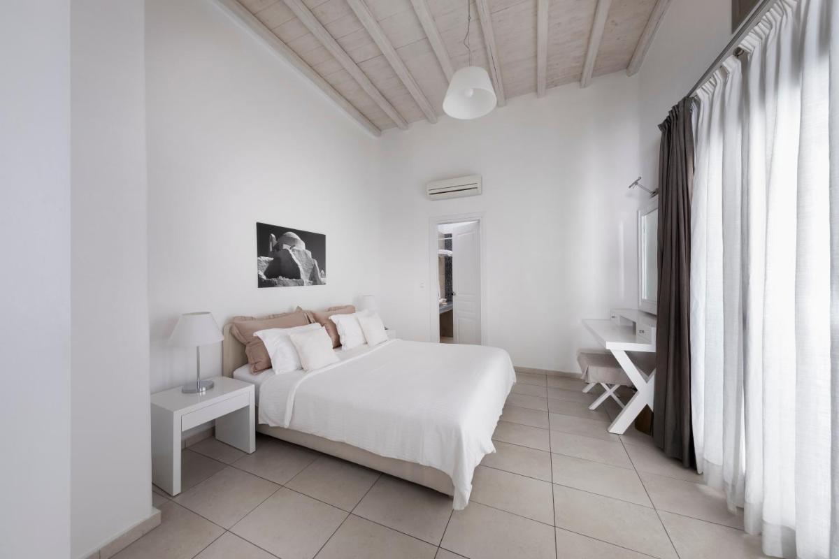 Deliades Hotel