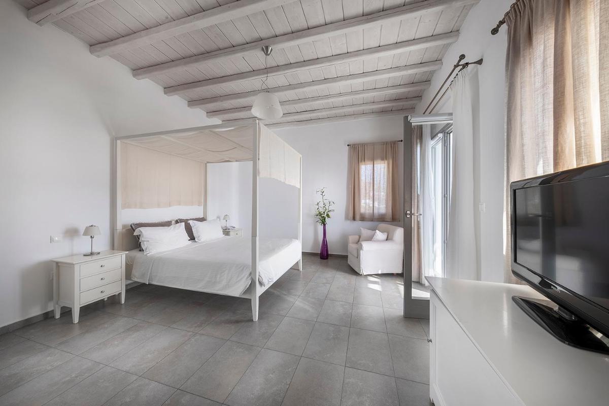 Deliades Hotel