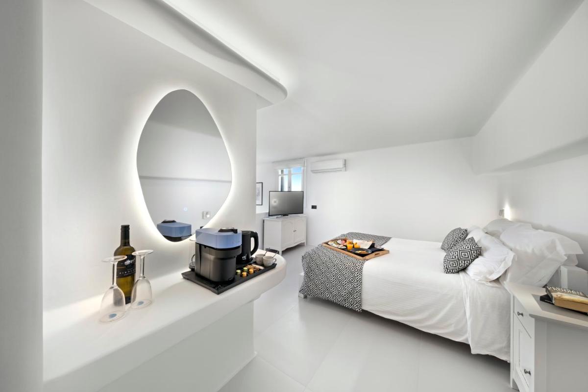 Deliades Hotel