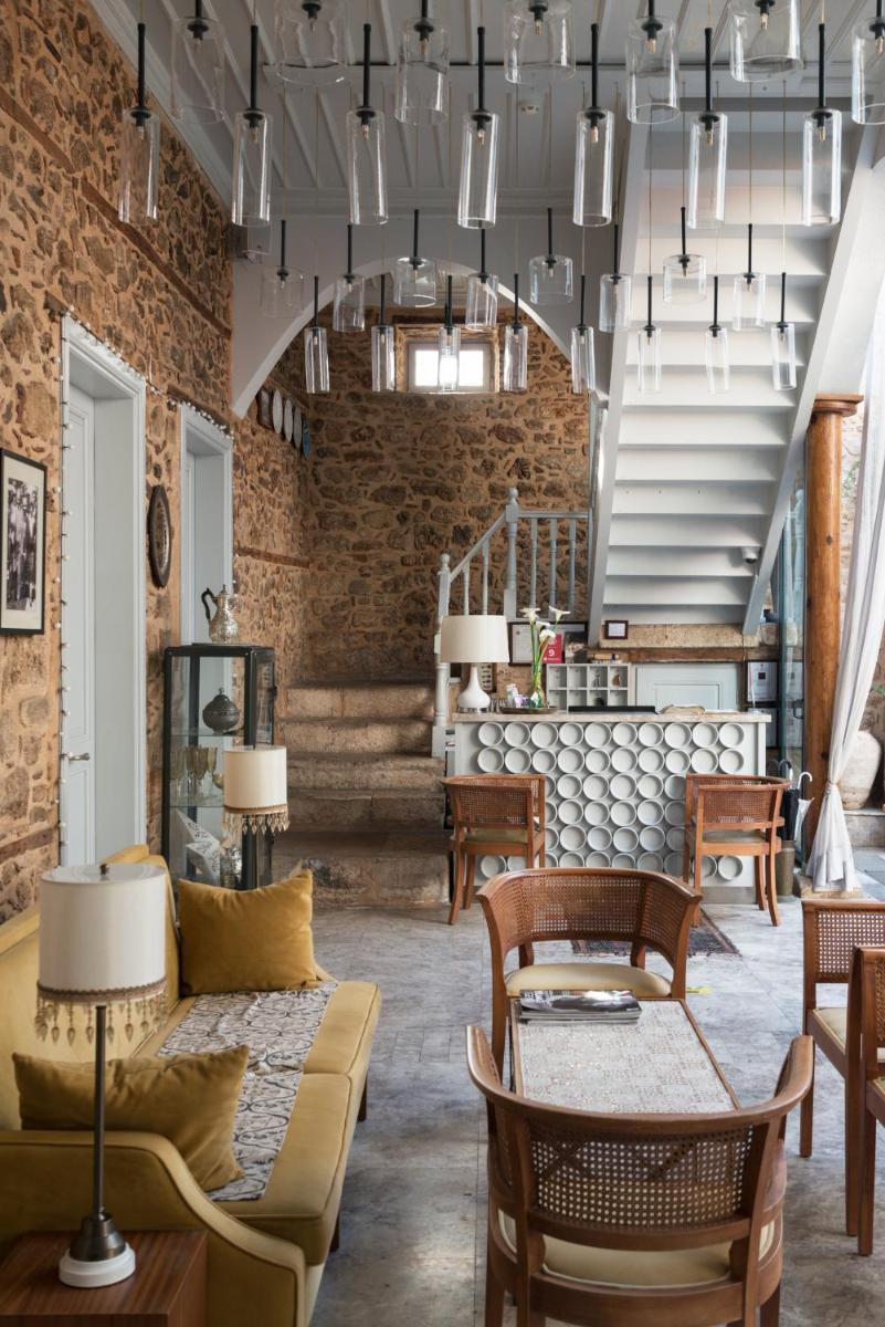 Delight Deluxe Hotel