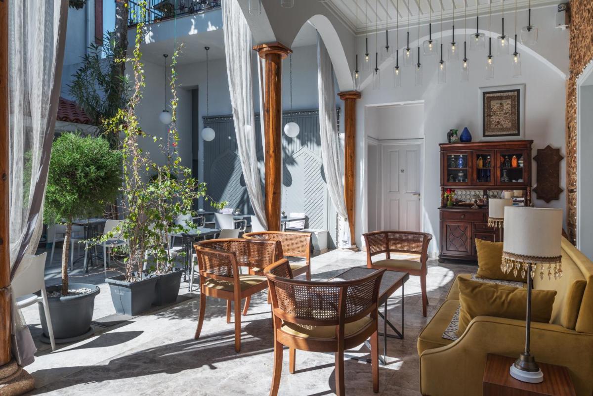 Delight Deluxe Hotel