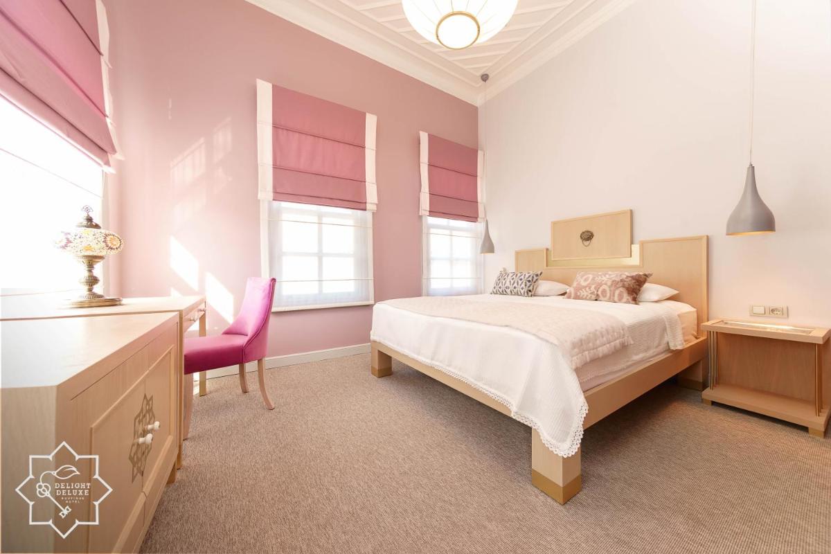 Delight Deluxe Hotel