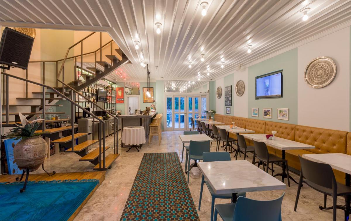 Delight Deluxe Hotel