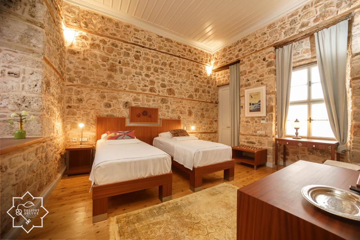 Delight Deluxe Hotel