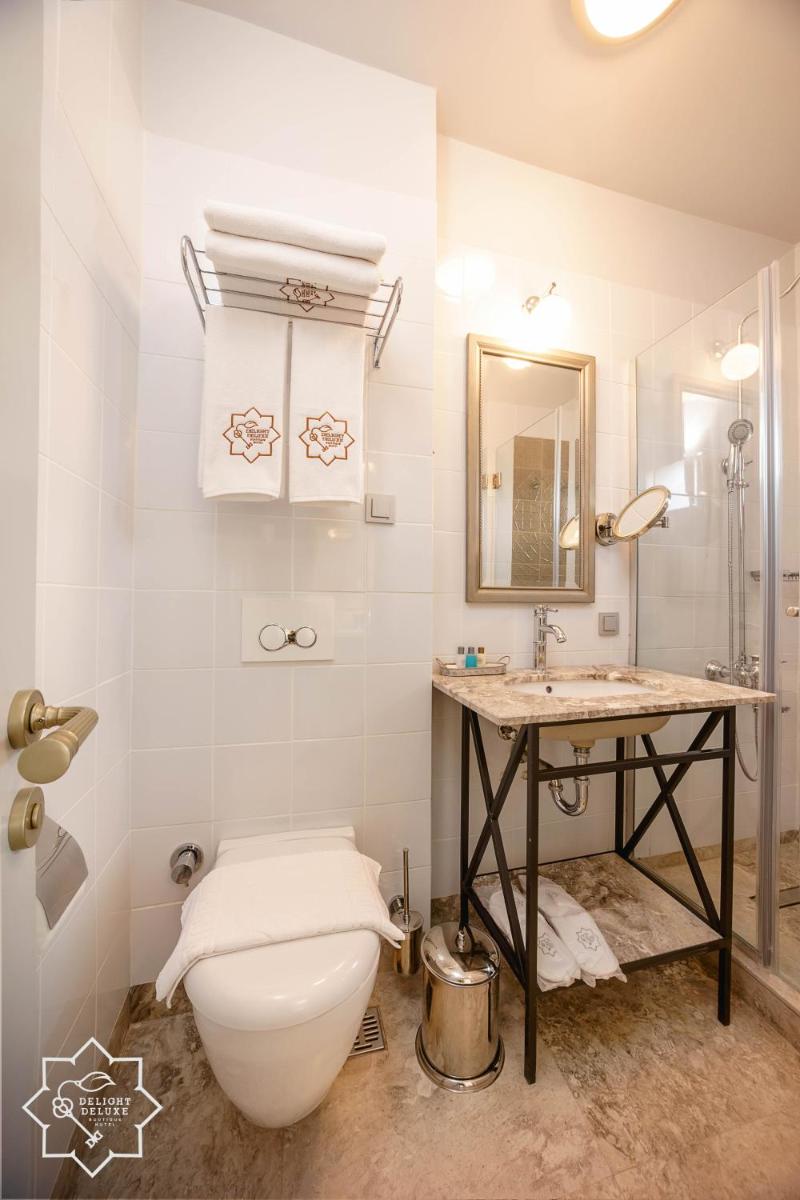 Delight Deluxe Hotel