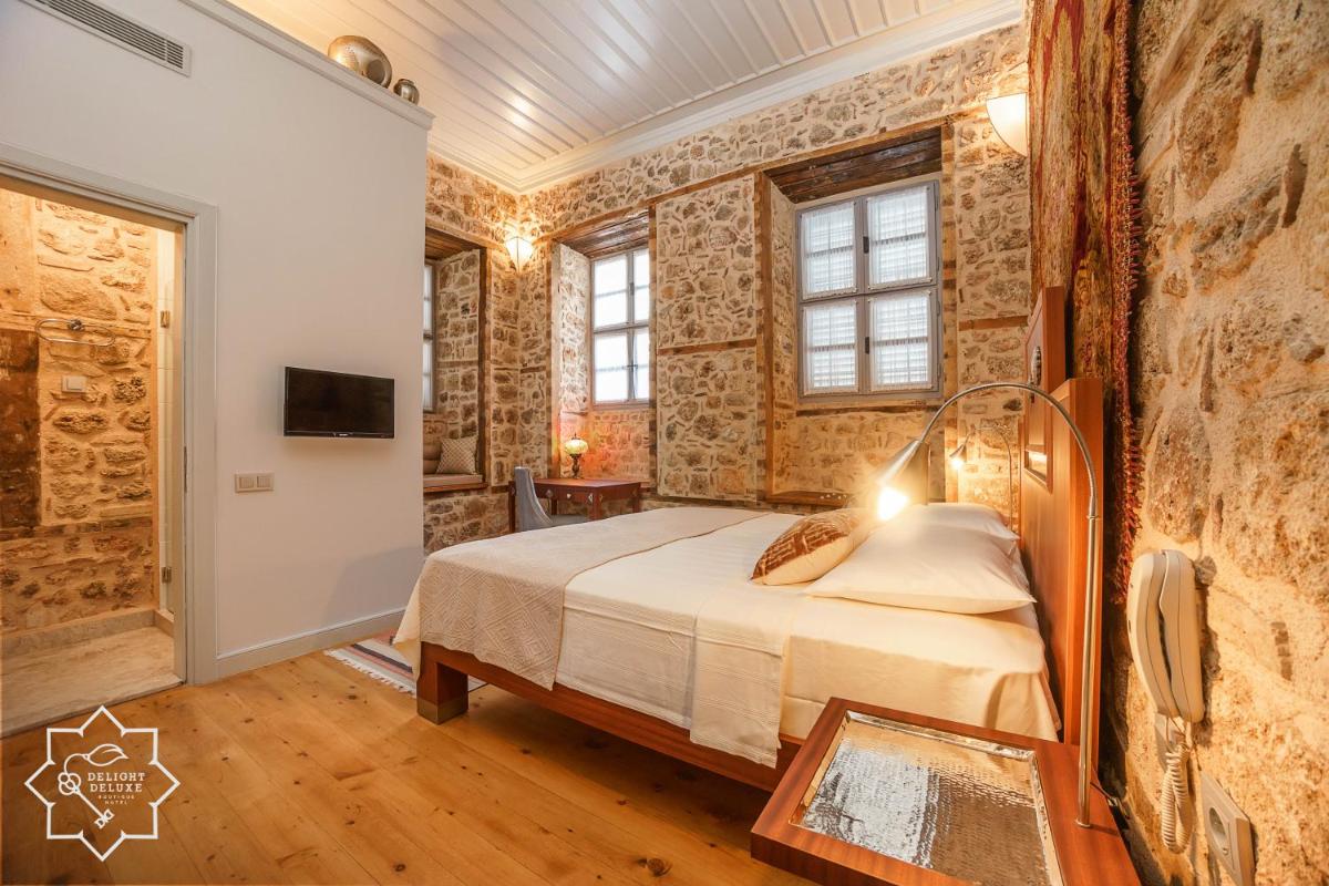 Delight Deluxe Hotel