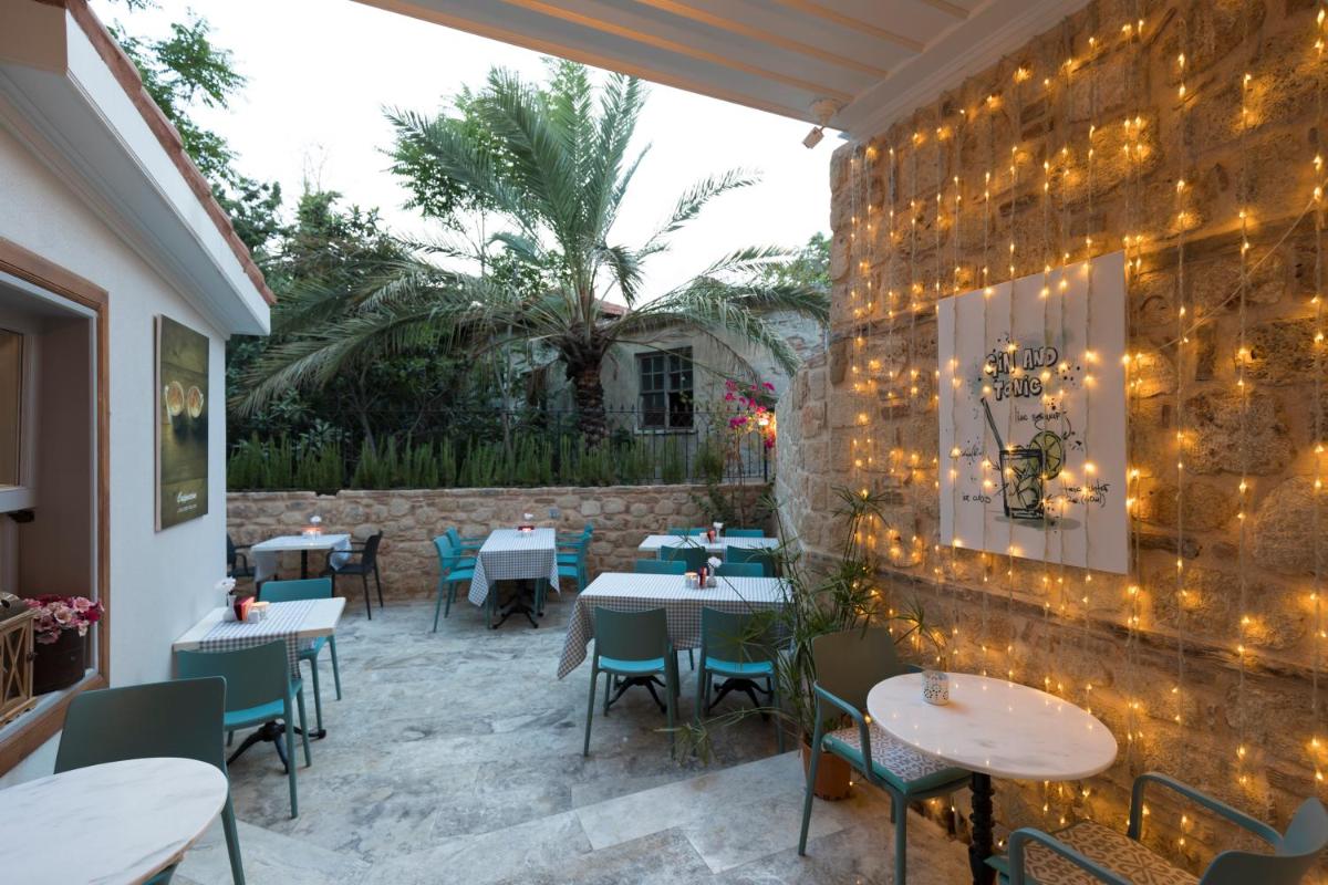 Delight Deluxe Hotel