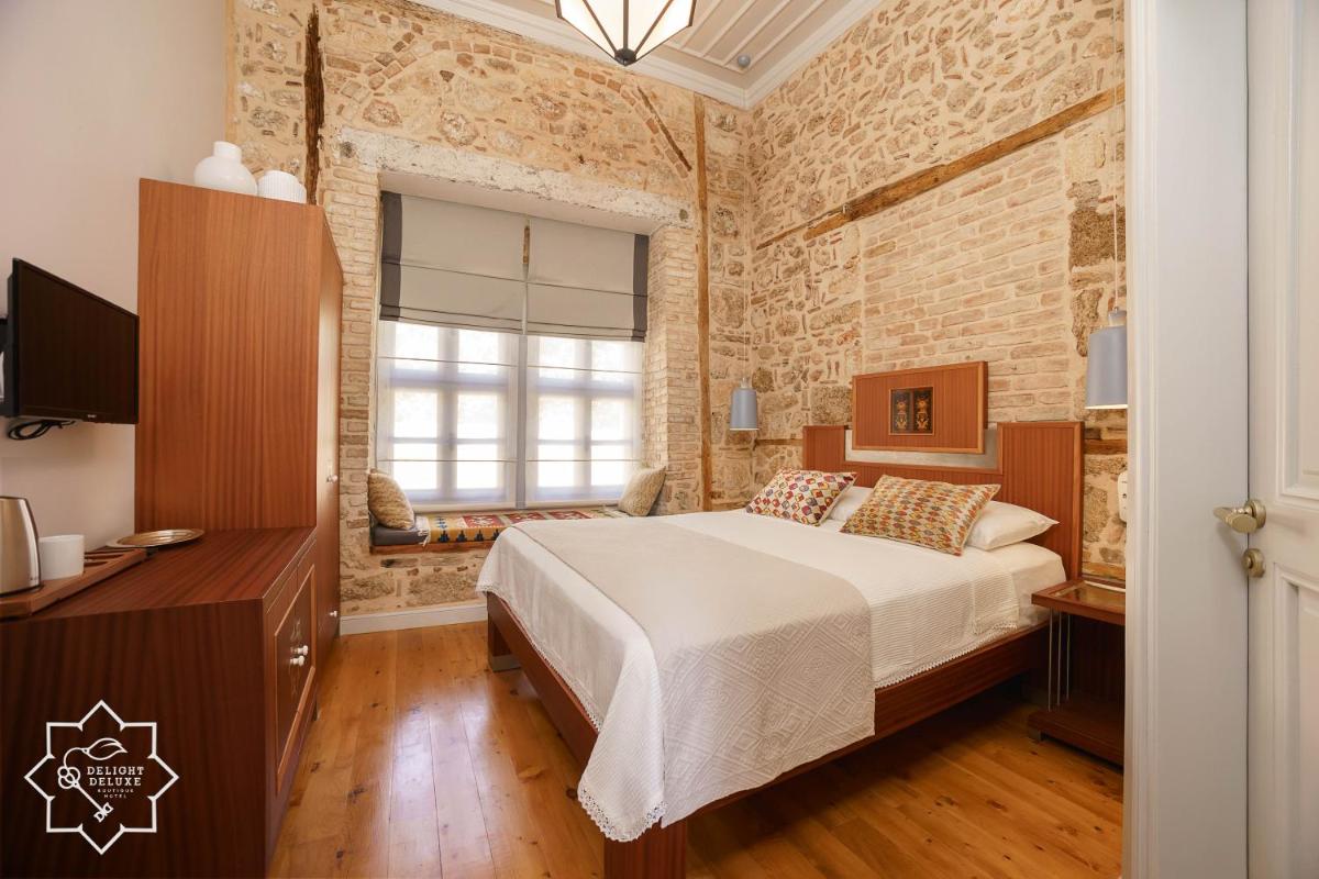 Delight Deluxe Hotel