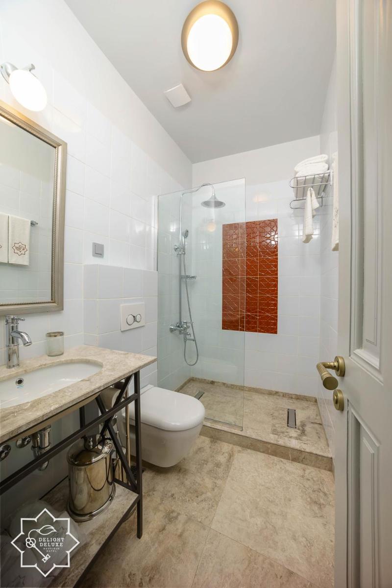 Delight Deluxe Hotel