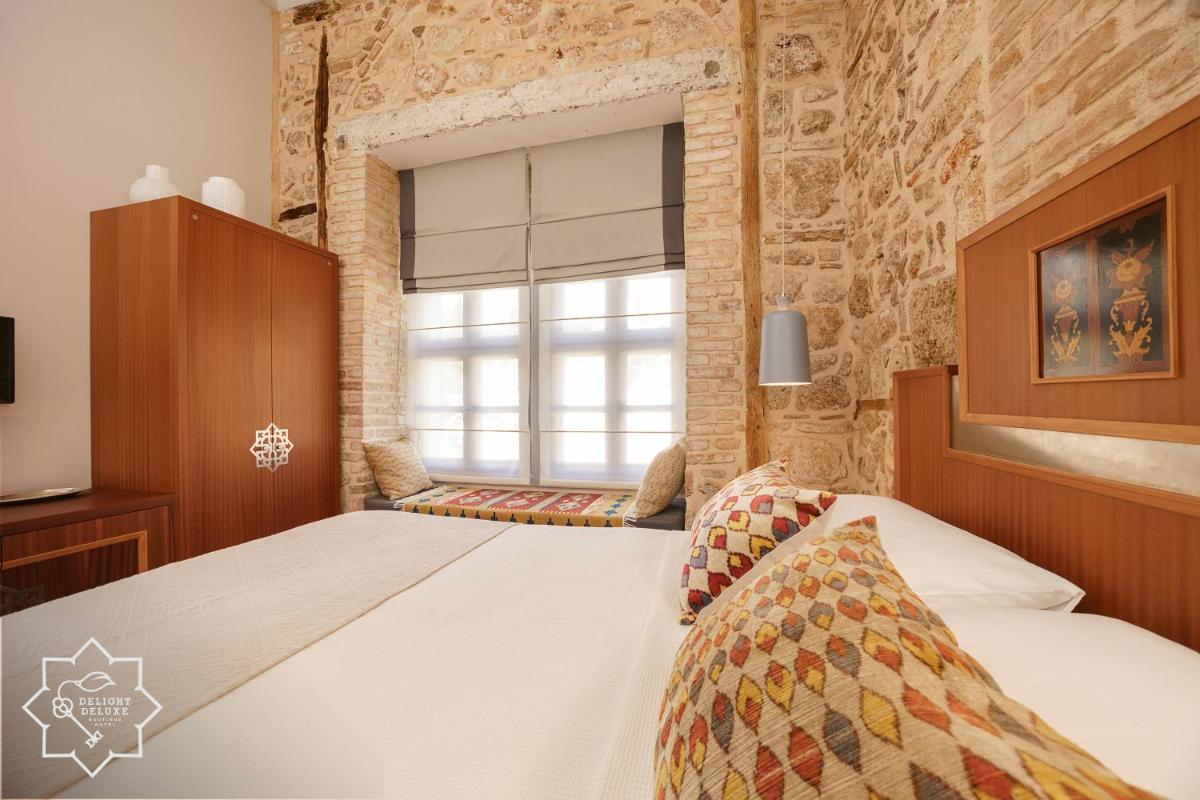 Delight Deluxe Hotel