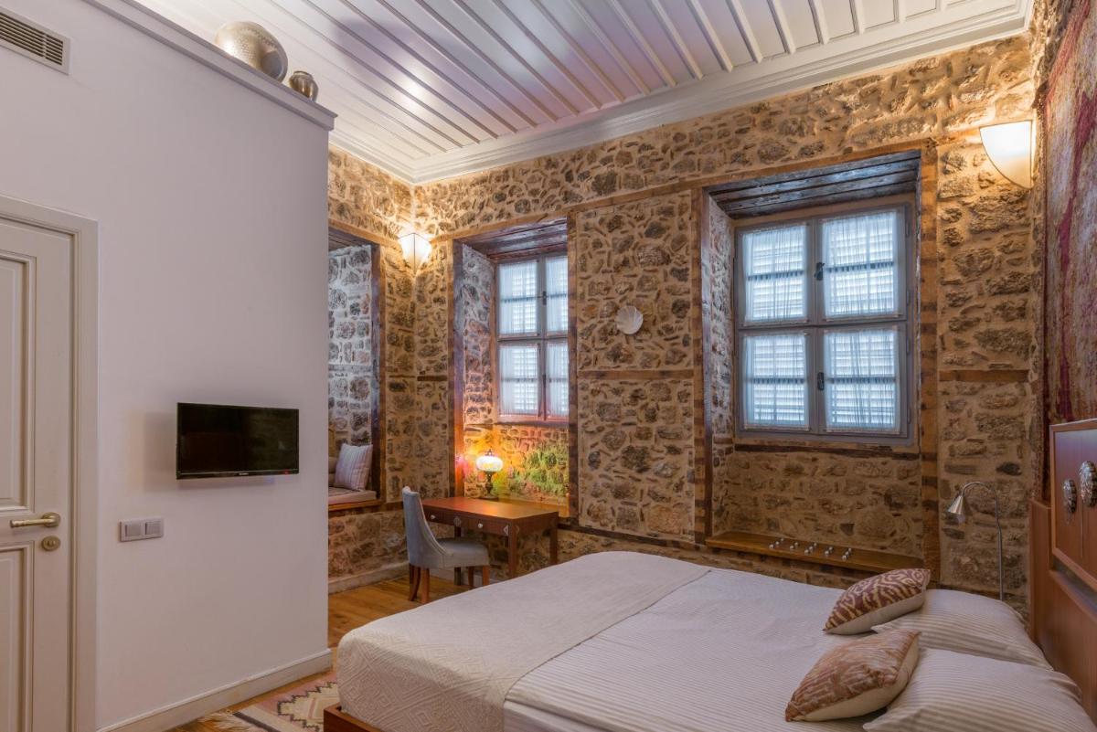 Delight Deluxe Hotel