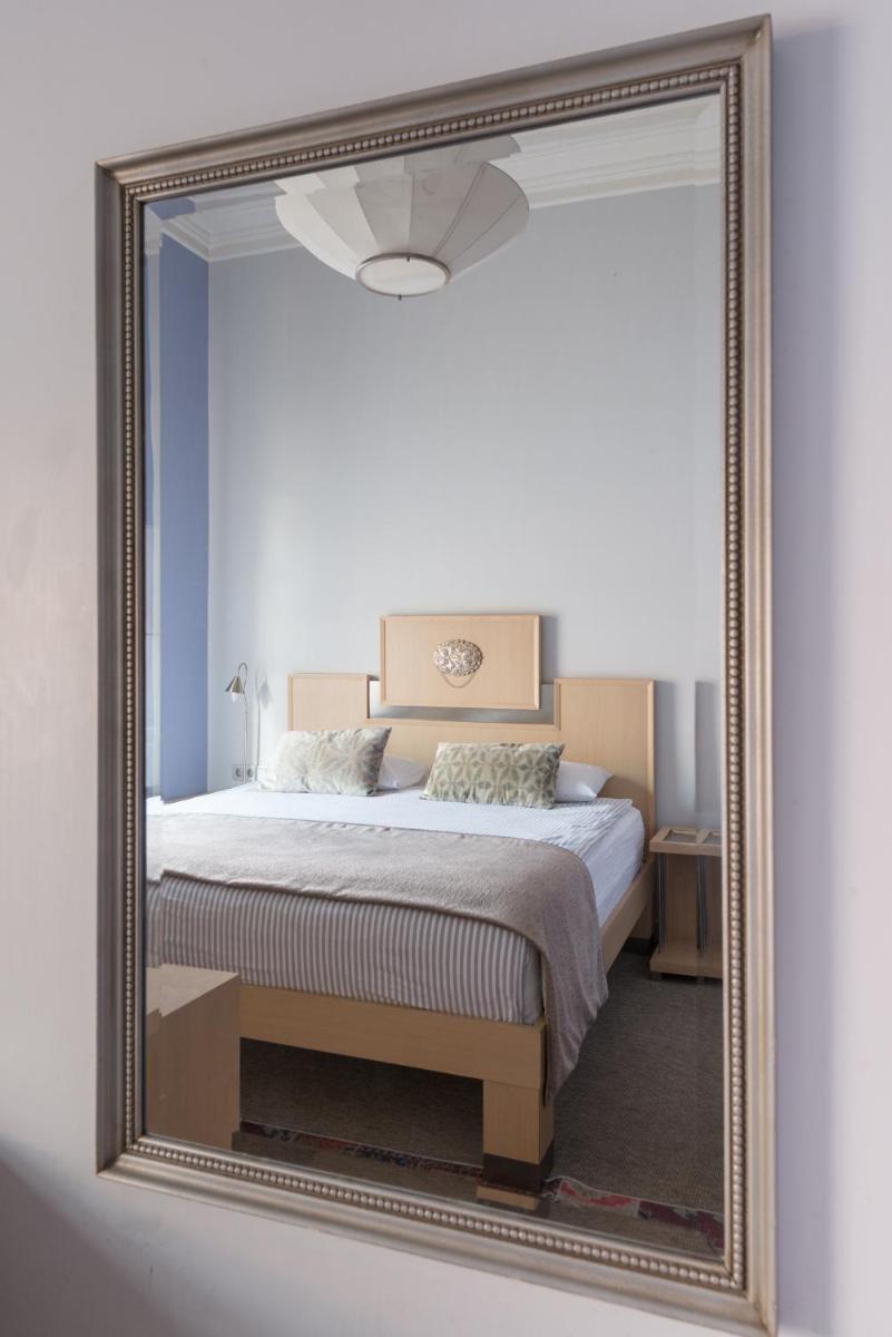 Delight Deluxe Hotel