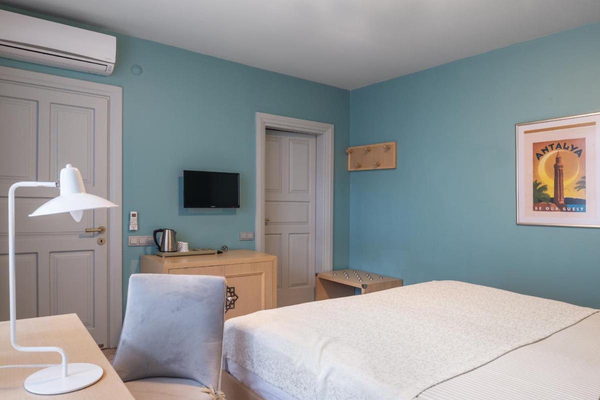 Delight Deluxe Hotel