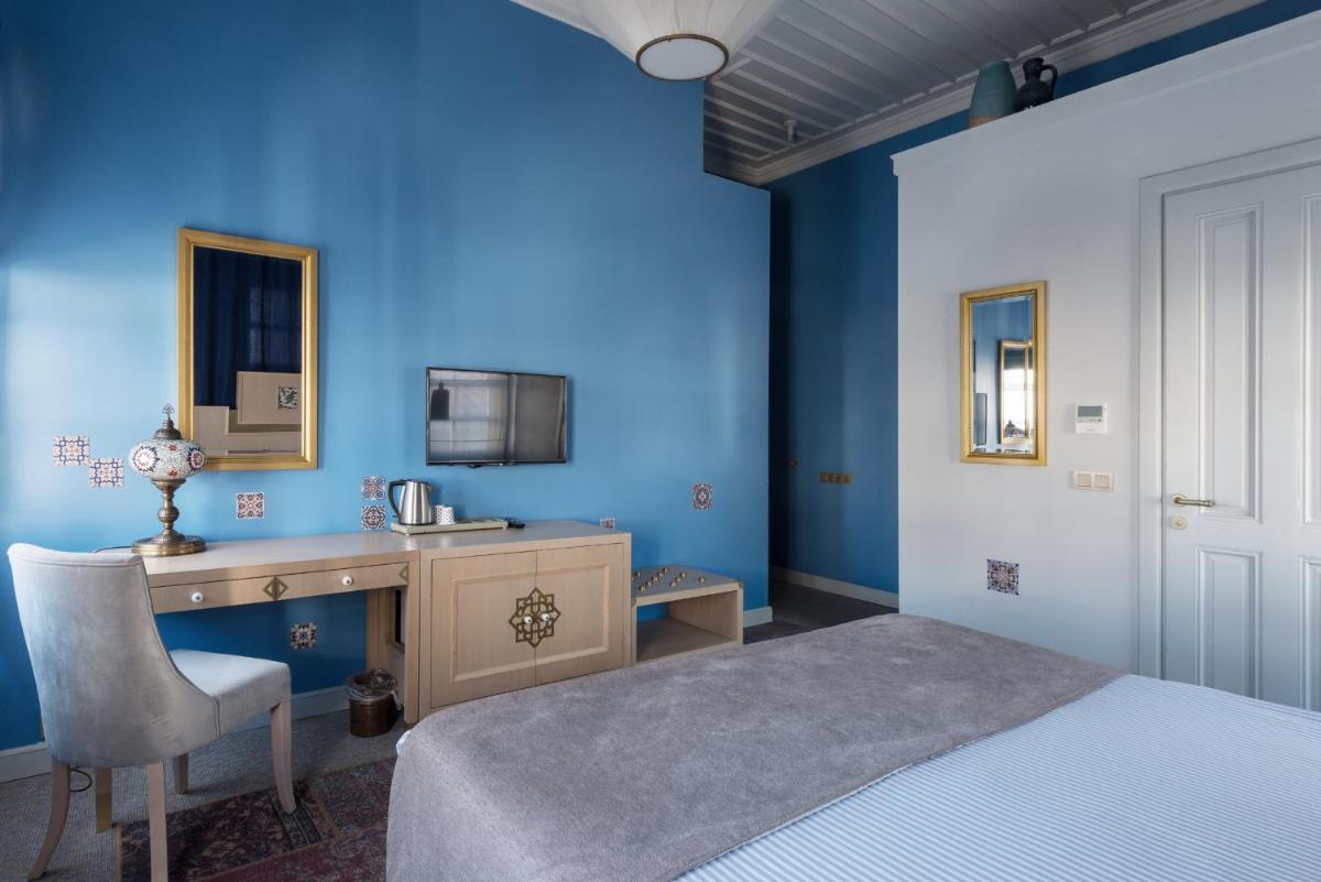 Delight Deluxe Hotel