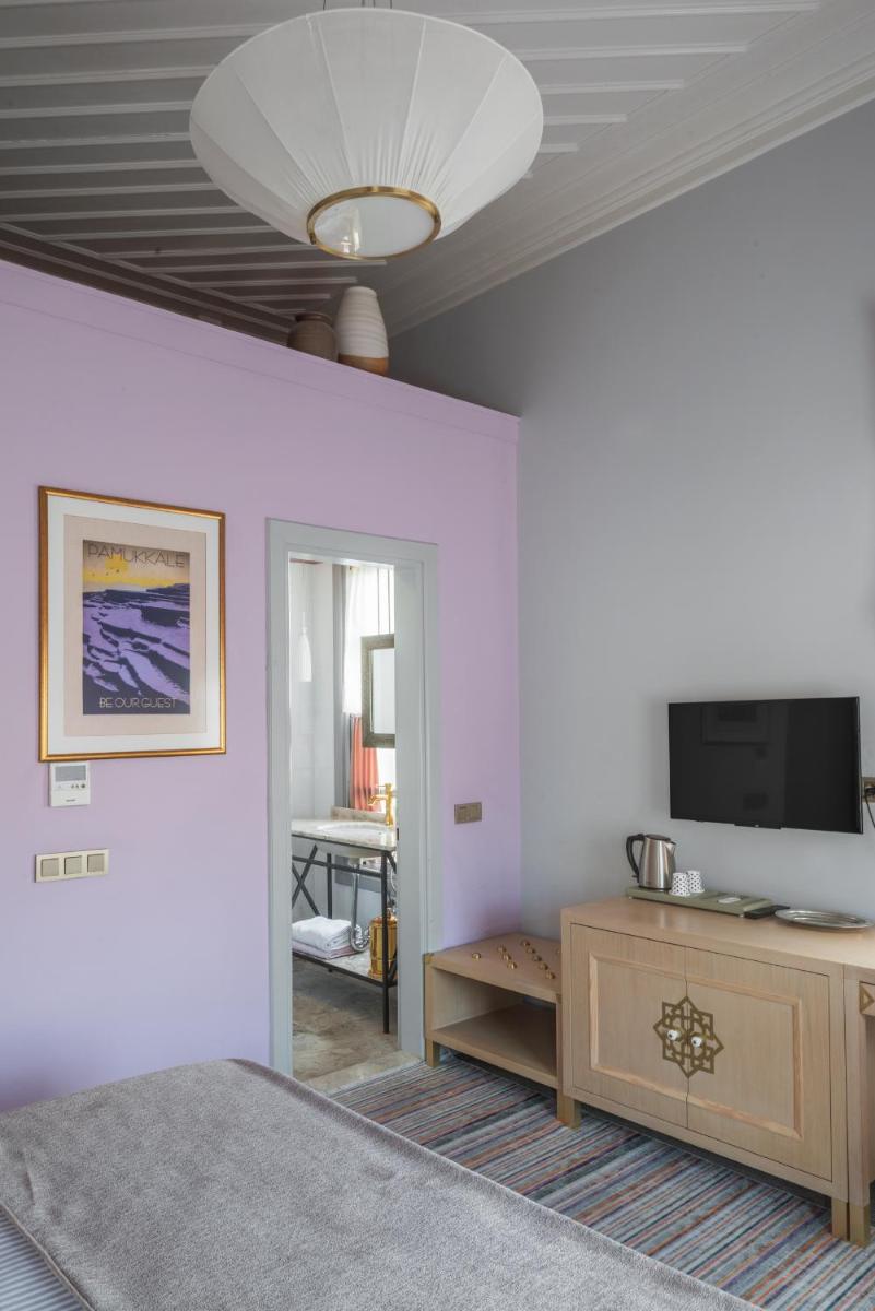 Delight Deluxe Hotel