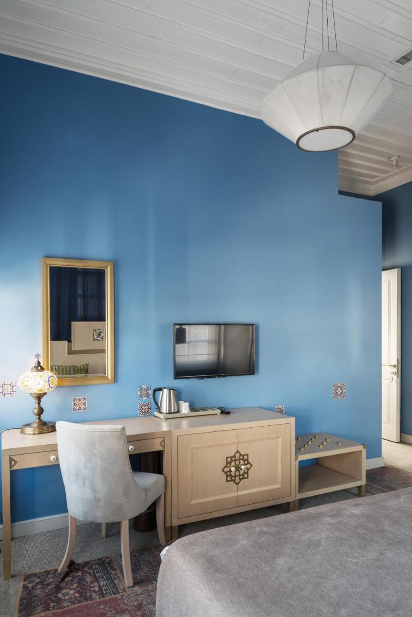 Delight Deluxe Hotel