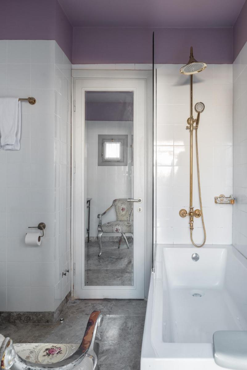 Delight Deluxe Hotel