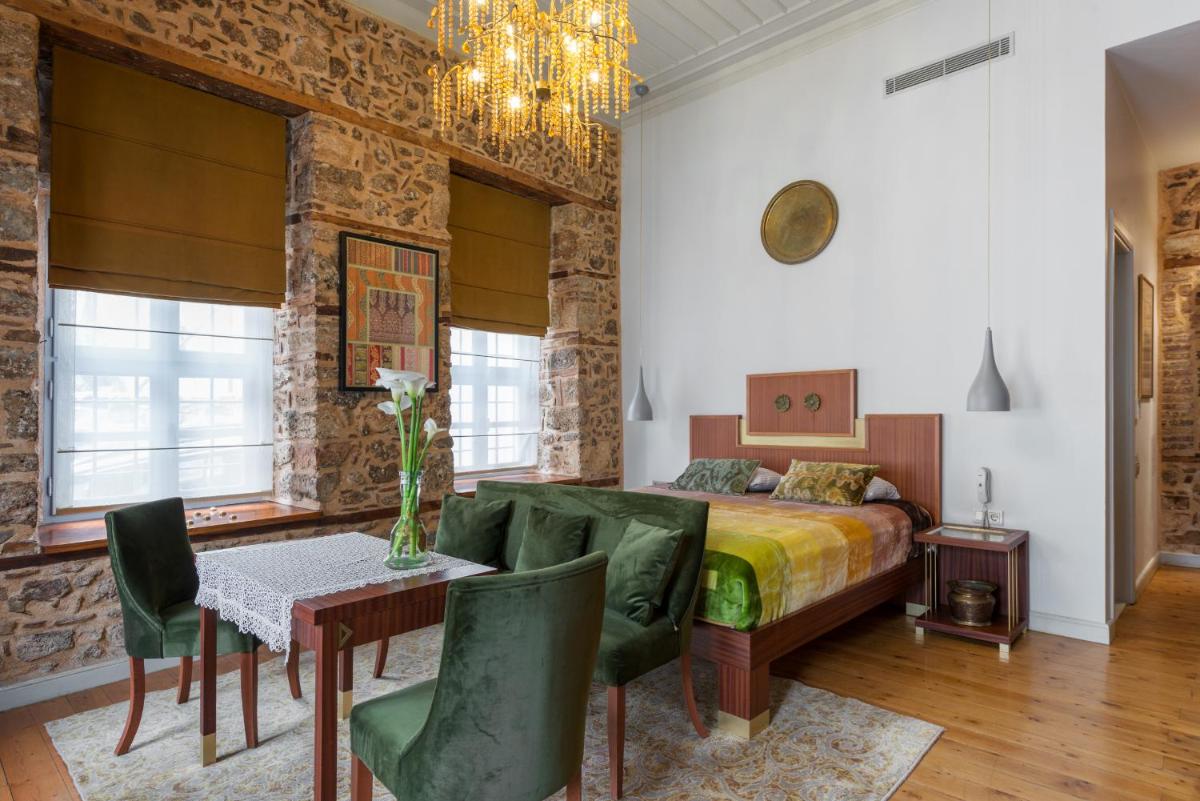 Delight Deluxe Hotel