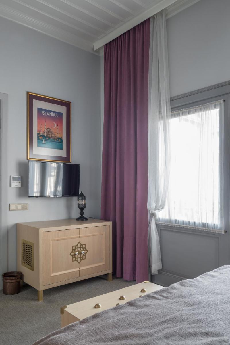 Delight Deluxe Hotel