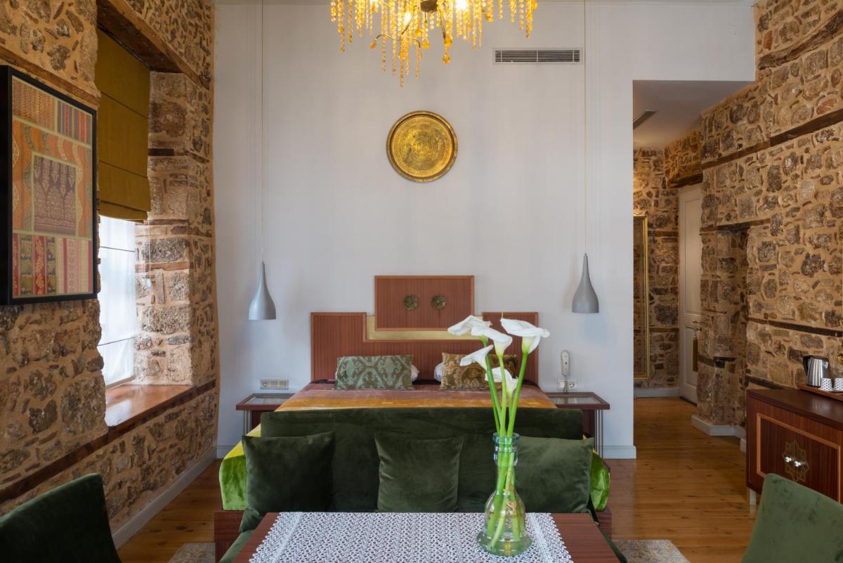 Delight Deluxe Hotel