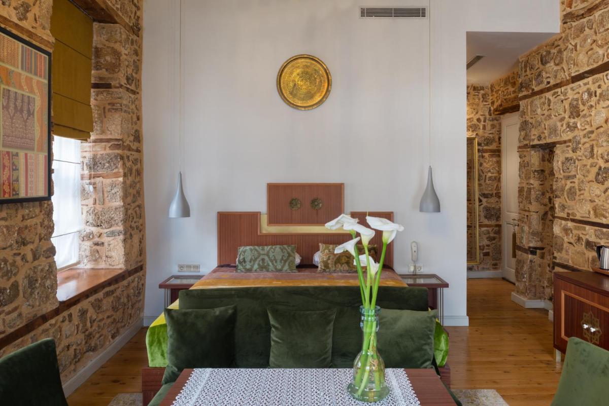 Delight Deluxe Hotel