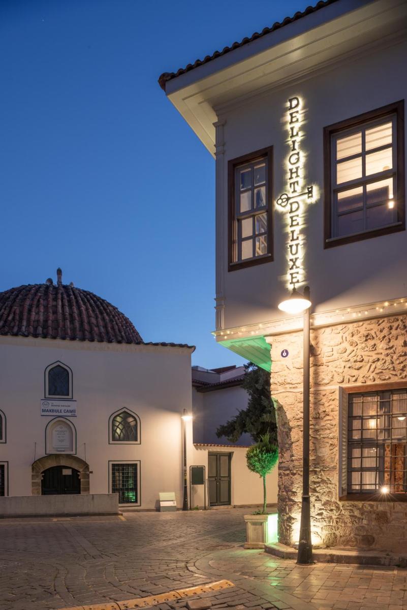 Delight Deluxe Hotel