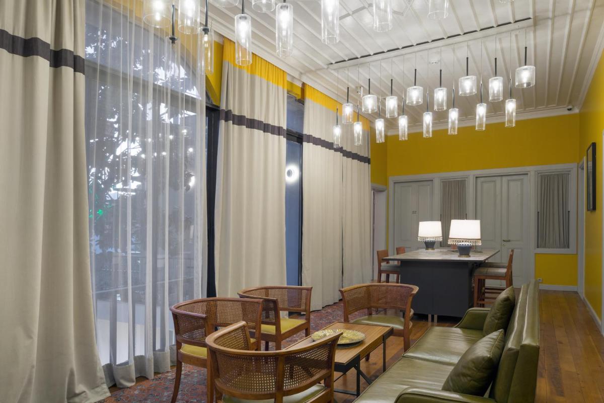 Delight Deluxe Hotel