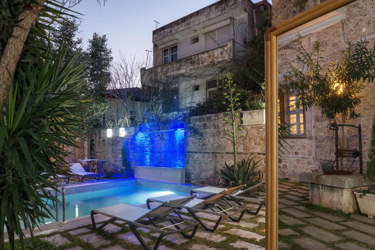 Delight Deluxe Hotel