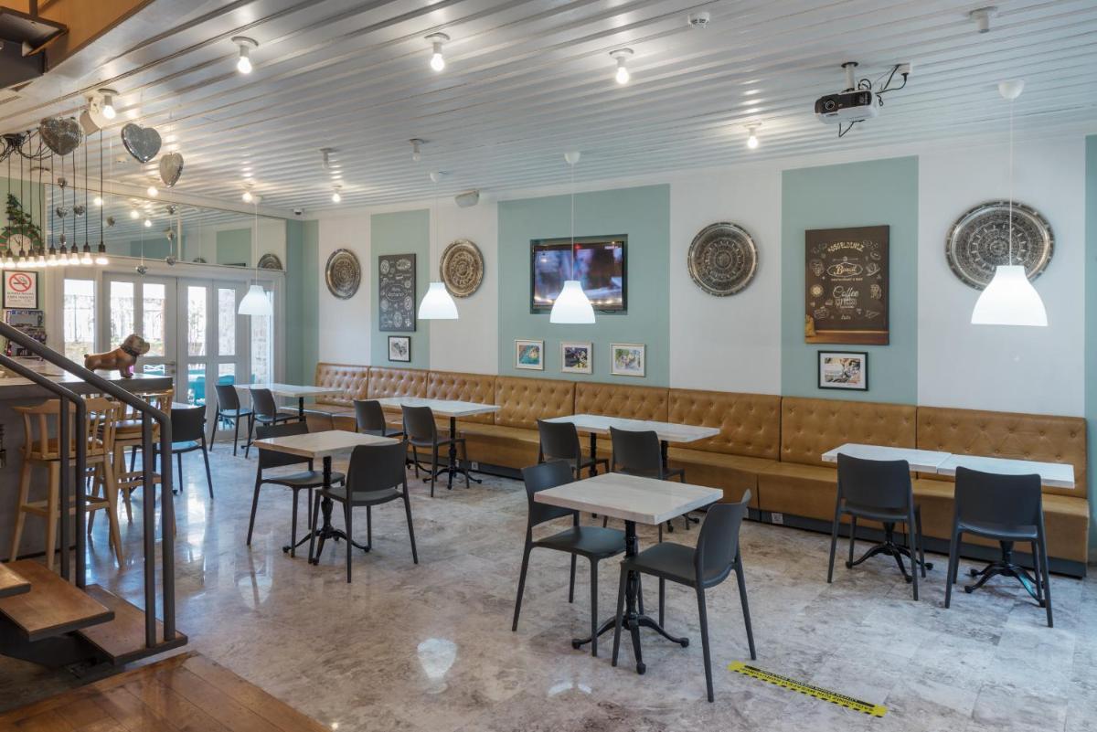 Delight Deluxe Hotel