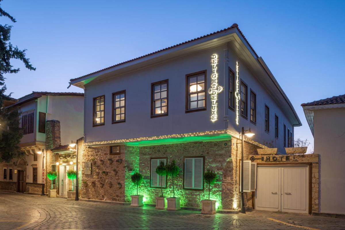 Delight Deluxe Hotel