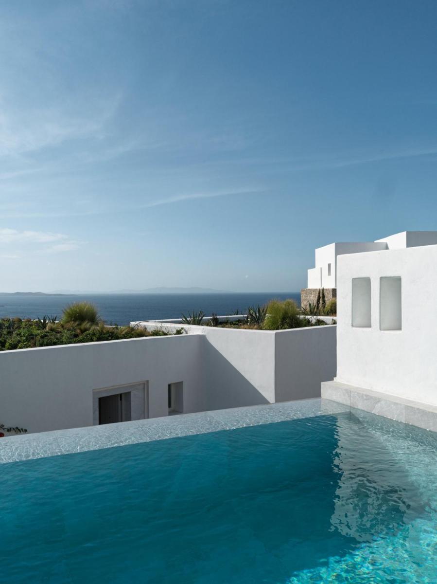 Deos Mykonos - A Myconian Collection Hotel